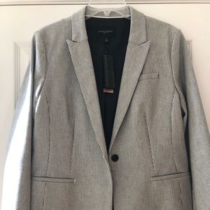 Women’s New Banana Republic blazer